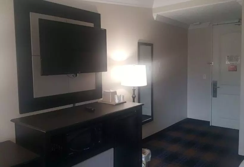 فندق Baymont By Wyndham Pensacola