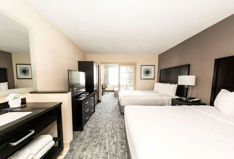 ホテル Best Western Inn & Suites San Diego Zoo Seaworld Area