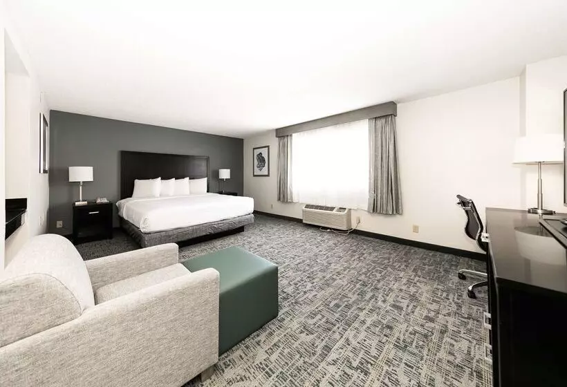 ホテル Best Western Inn & Suites San Diego Zoo  Seaworld Area