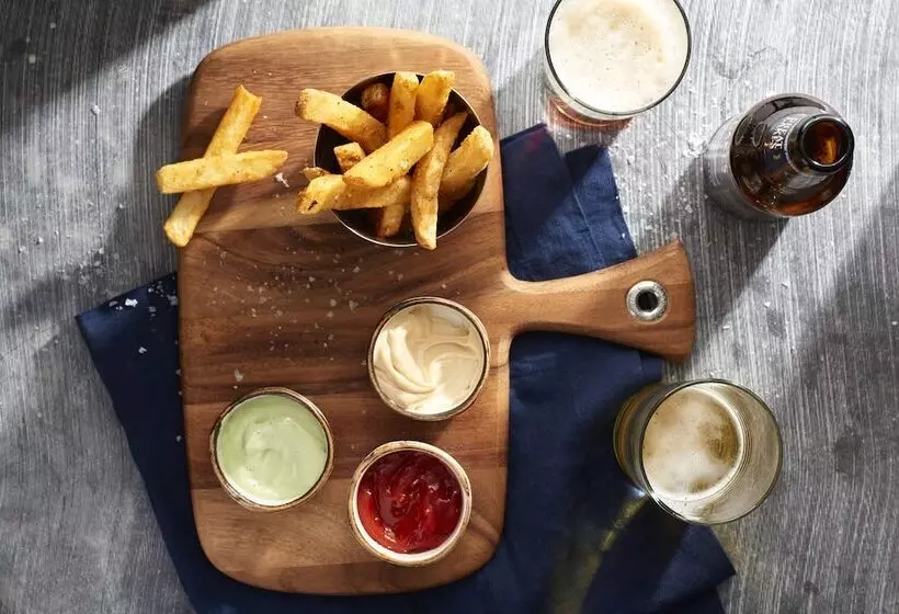 בית מלון כפרי Courtyard By Marriott Riverside Ucr/moreno Valley Area