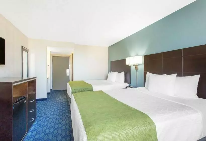 فندق La Quinta Inn & Suites By Wyndham Oakland Airport Coliseum