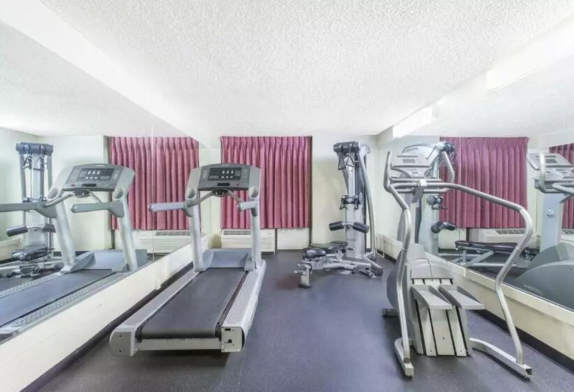 فندق La Quinta Inn & Suites By Wyndham Oakland Airport Coliseum