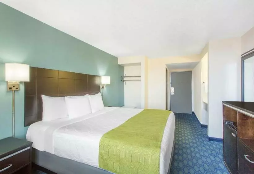 فندق La Quinta Inn & Suites By Wyndham Oakland Airport Coliseum
