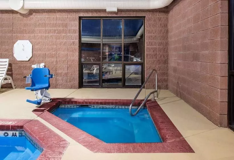 فندق Days Inn By Wyndham Carthage