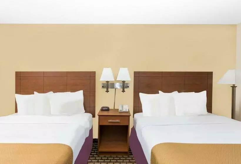 Szálloda Days Inn By Wyndham Des Moines Merle Hay