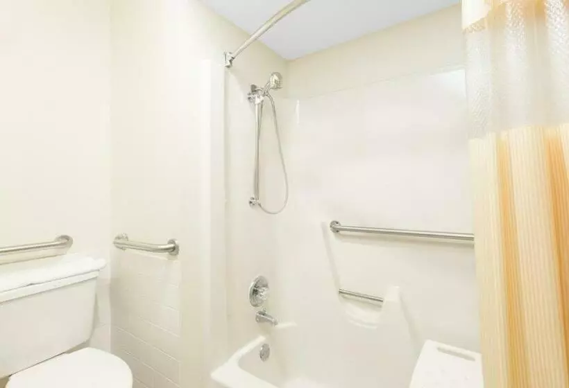 Szálloda Days Inn By Wyndham Des Moines Merle Hay