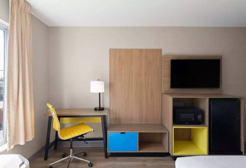 Hotel Days Inn By Wyndham Florence Near Civic Center