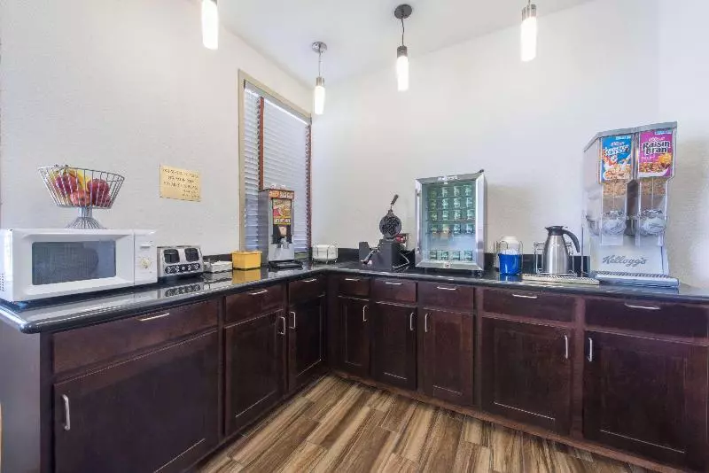 هتل Red Roof Inn Fort Worth West