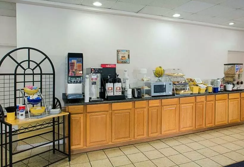 هتل Days Inn By Wyndham Tallahasseegovernment Center