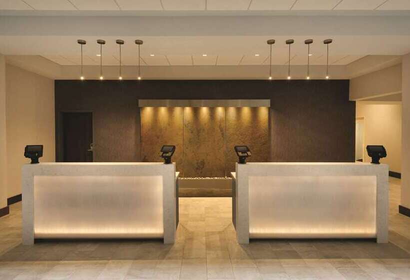 בית מלון כפרי Embassy Suites By Hilton Indianapolis Downtown