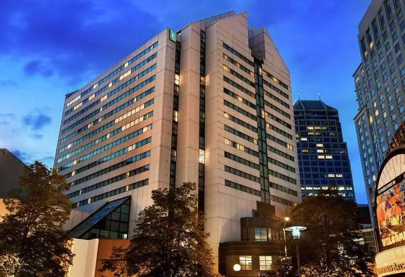 Отель Embassy Suites By Hilton Indianapolis Downtown