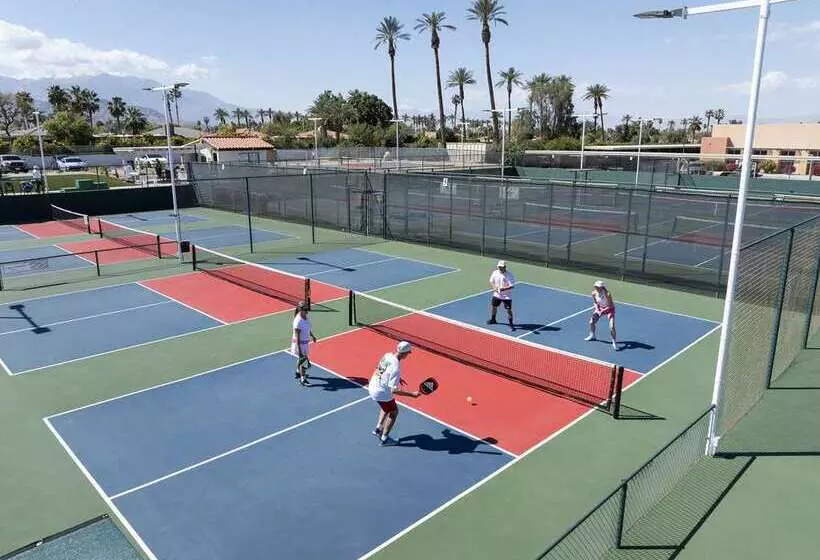 Otel Embassy Suites By Hilton Palm Desert