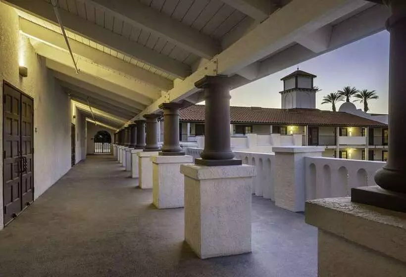 Otel Embassy Suites By Hilton Palm Desert