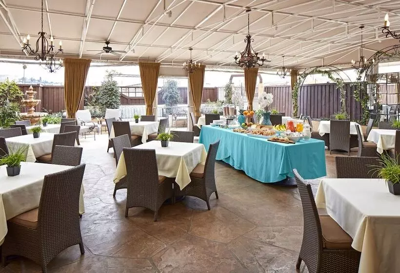 Empress Hotel La Jolla