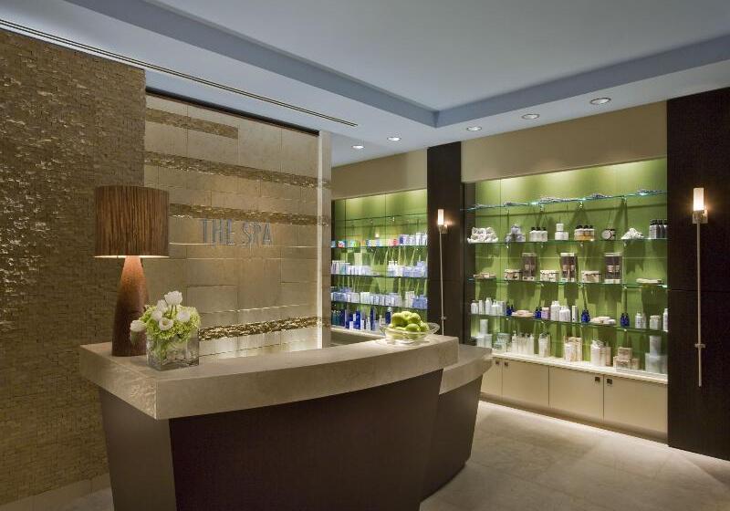 Four Seasons Hotel Austin