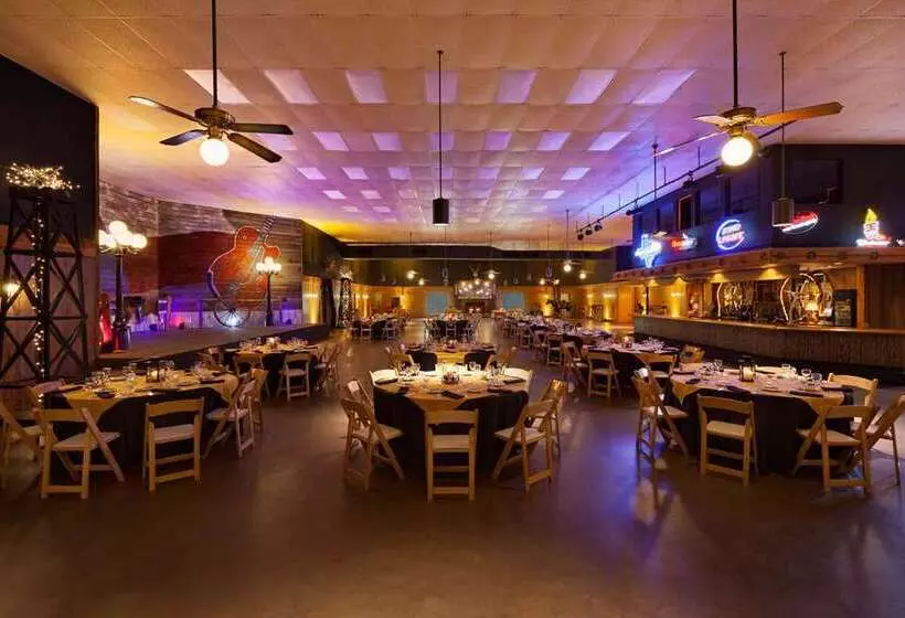 Отель Hilton Dfw Lakes Executive Conference Center