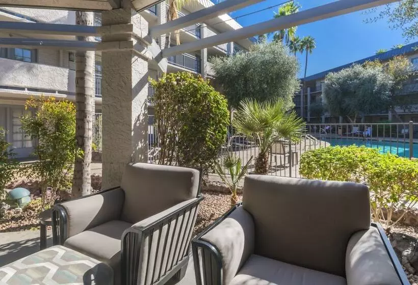 ホテル Holiday Inn And Suites Phoenix Airport North, An Ihg