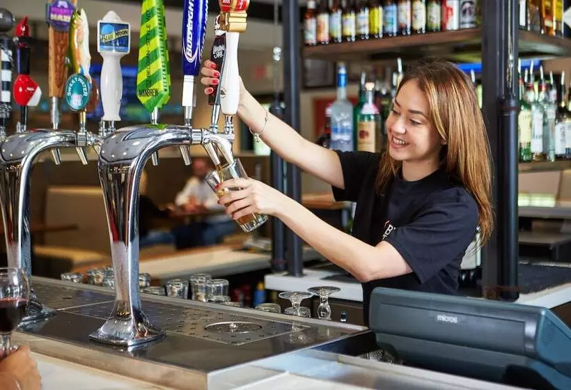 ホテル Holiday Inn And Suites Phoenix Airport North, An Ihg