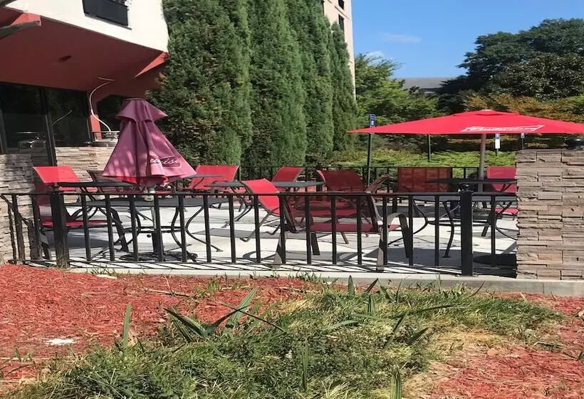 Holiday Inn Hotel Atlanta Northlake, A Full Service