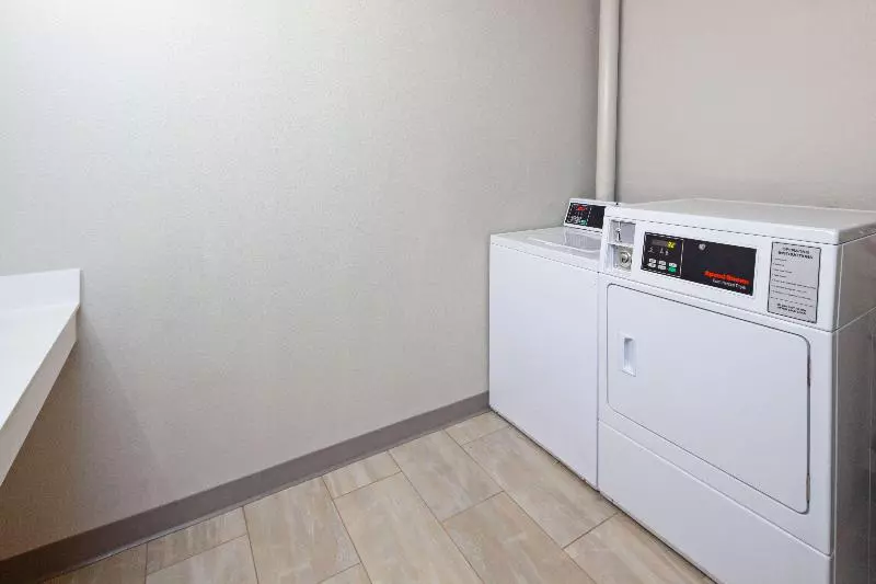 فندق Holiday Inn Palmdale Lancaster, An Ihg