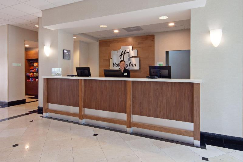 هتل Holiday Inn Palmdale Lancaster, An Ihg