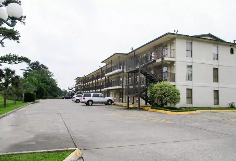 Motel 6 Lake Charles On The Bayou