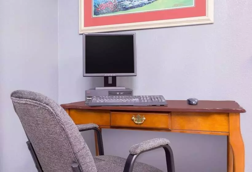 فندق Knights Inn Aiken