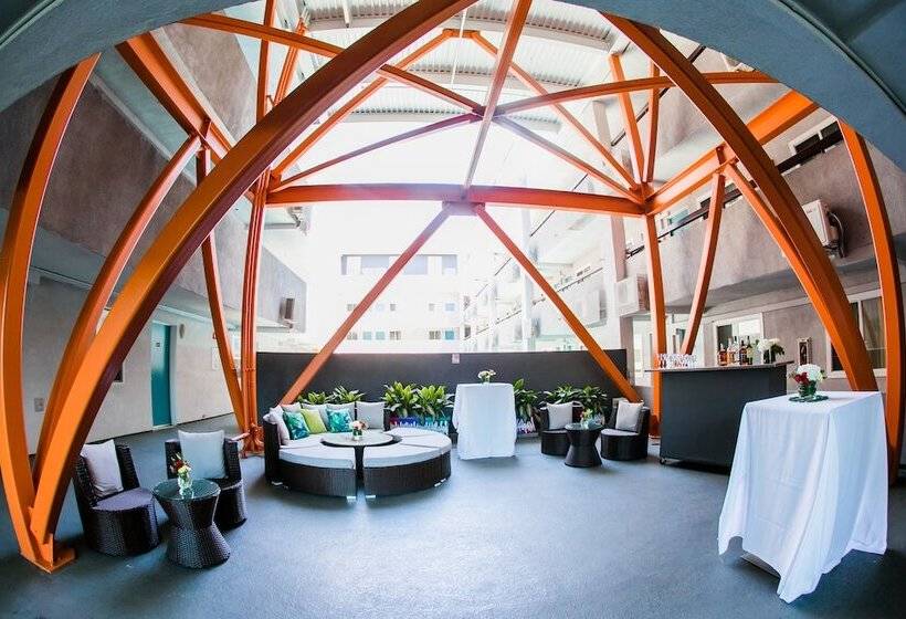 Porto Vista Hotel In Little Italy