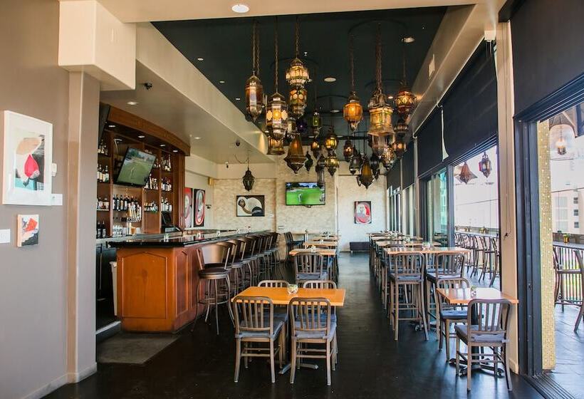 Porto Vista Hotel In Little Italy