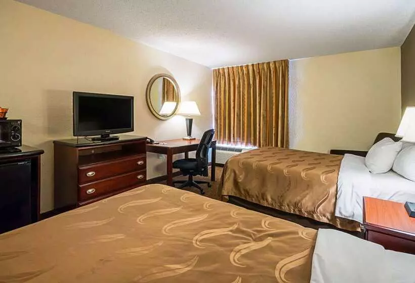 فندق Quality Inn