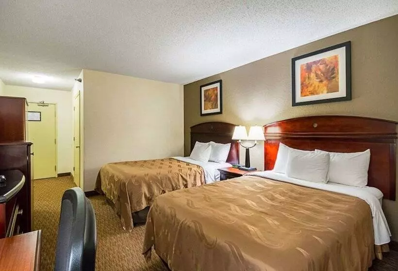فندق Quality Inn