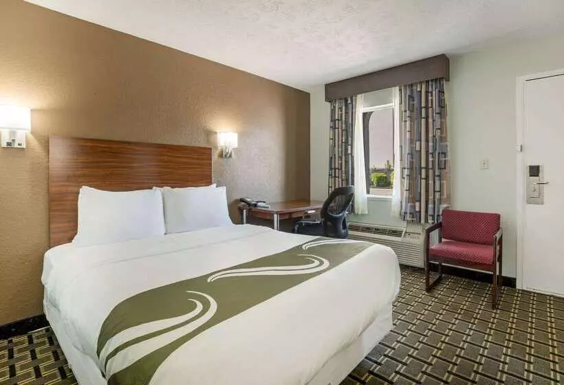 Szálloda Quality Inn