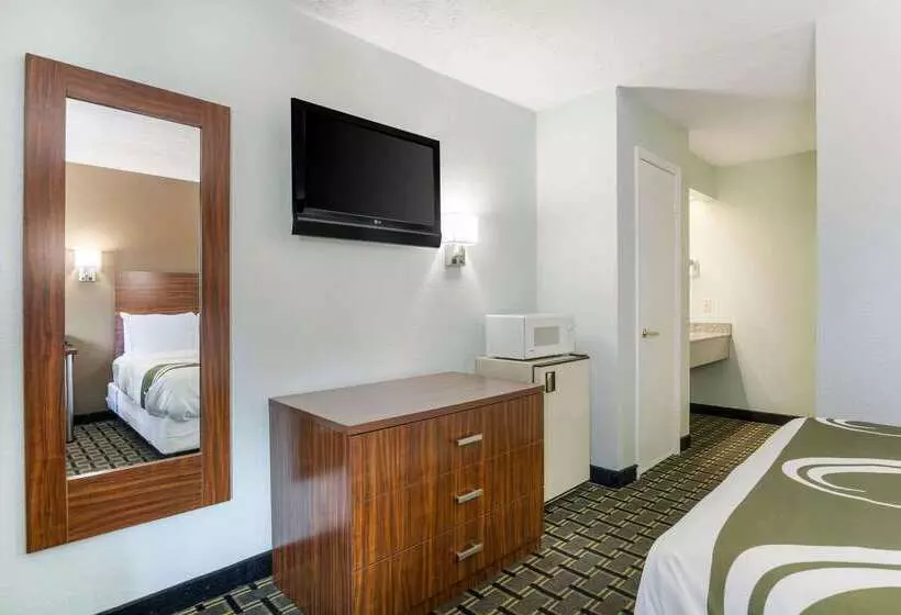 Szálloda Quality Inn