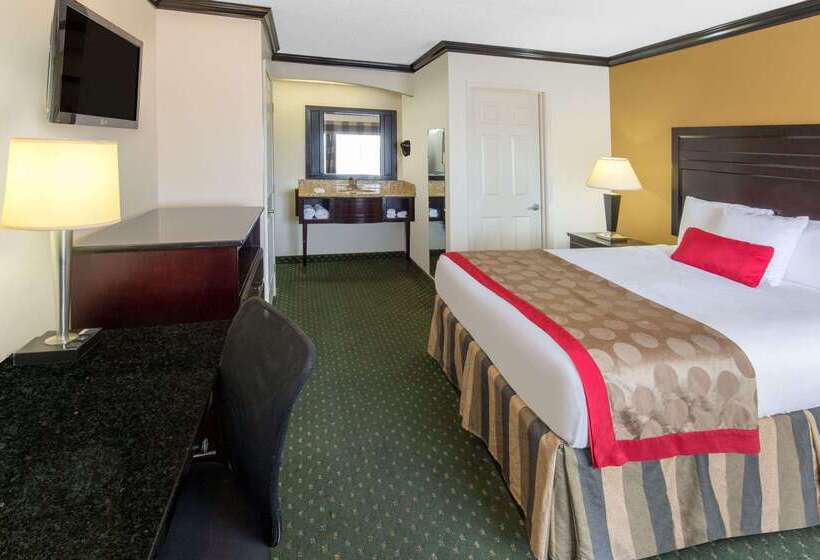 فندق Ramada By Wyndham Ontario