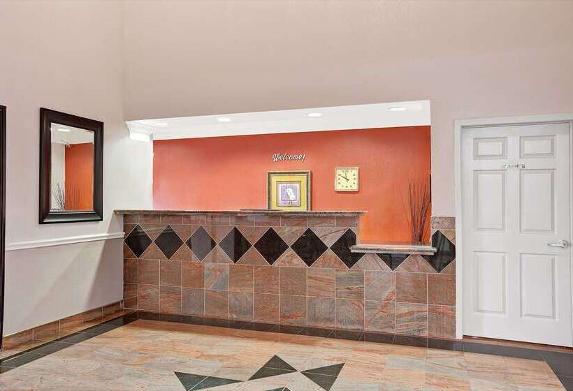 فندق Super 8 By Wyndham Galveston