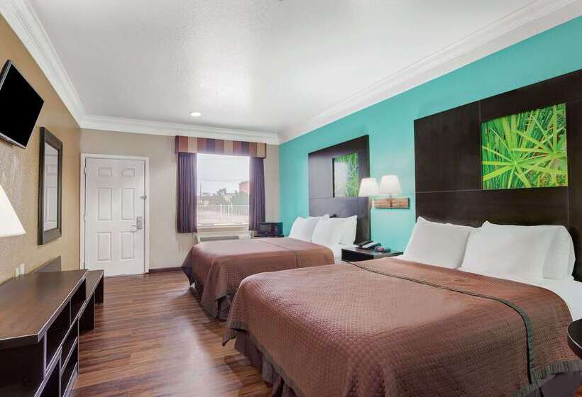 فندق Super 8 By Wyndham Galveston