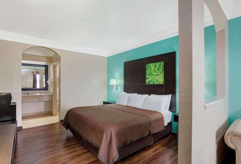 فندق Super 8 By Wyndham Galveston