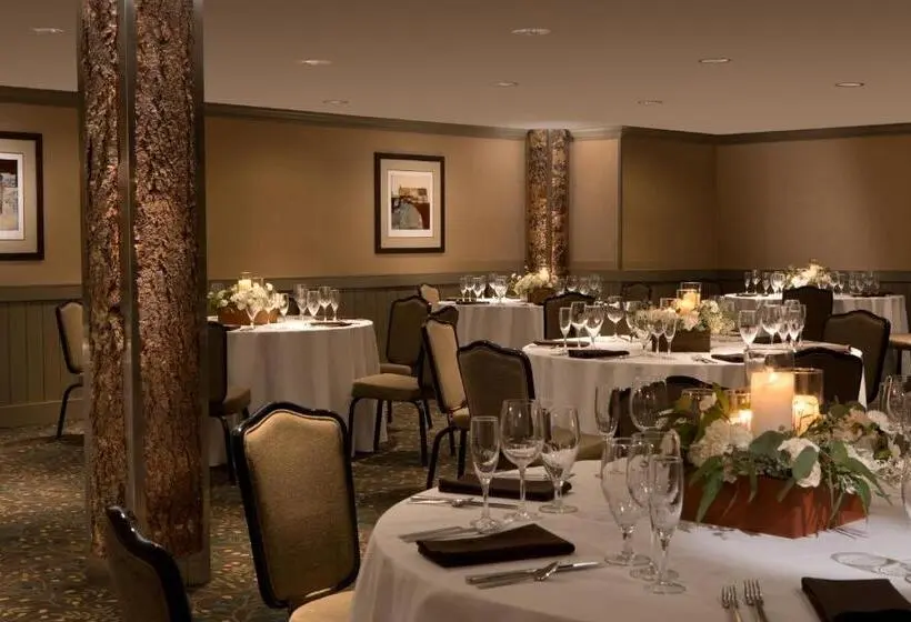 Hotelli The Edgewater, A Noble House