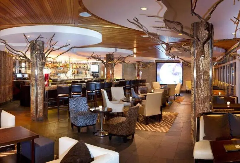 Hotelli The Edgewater, A Noble House