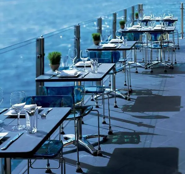 Hotelli The Edgewater, A Noble House