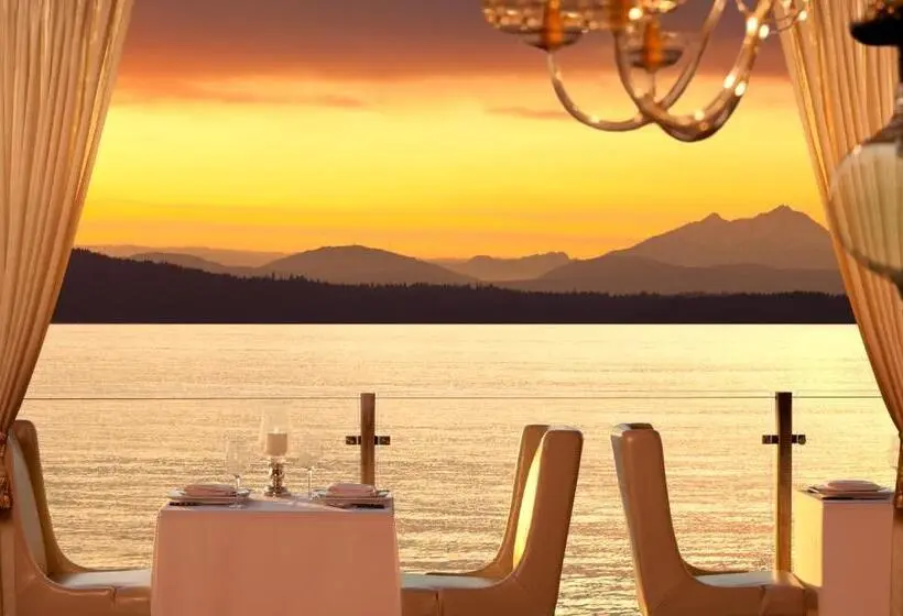 Hotelli The Edgewater, A Noble House
