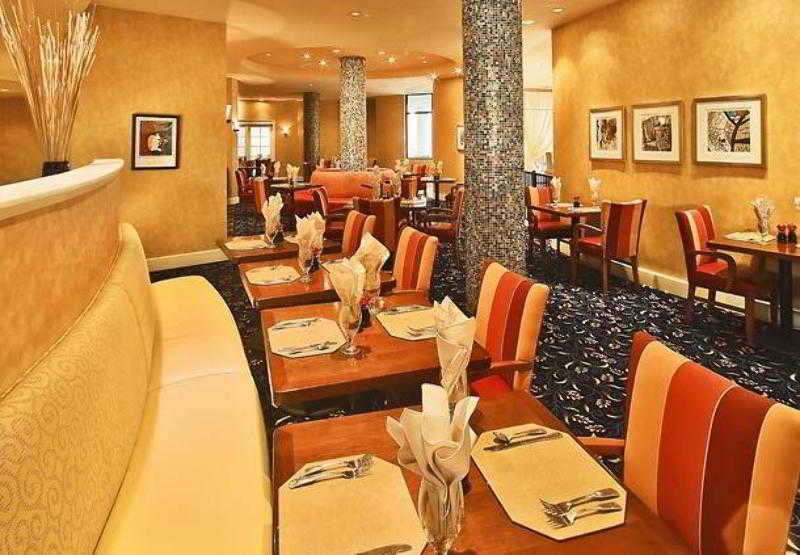 هتل Ventura Beach Marriott