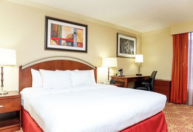 Doubletree By Hilton Hotel Grand Rapids Airport