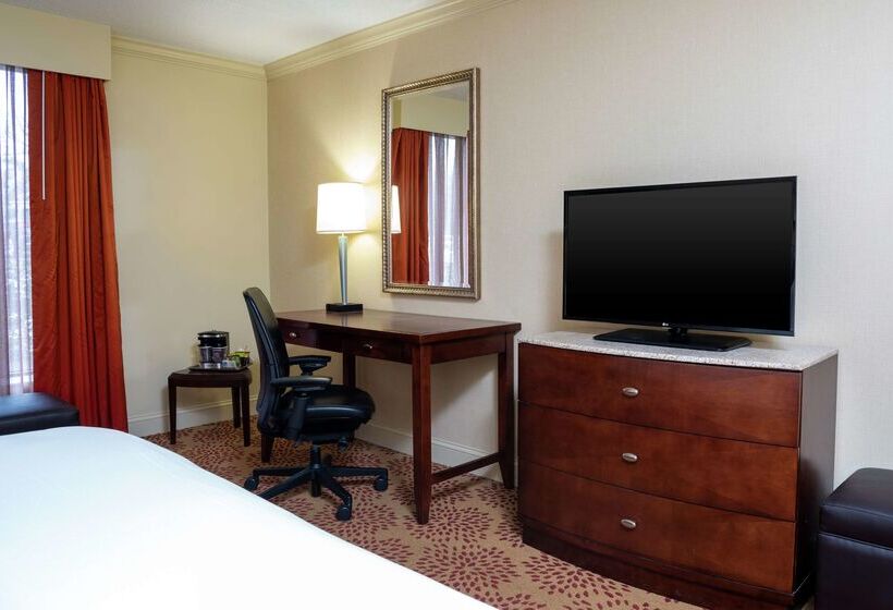 Doubletree By Hilton Hotel Grand Rapids Airport