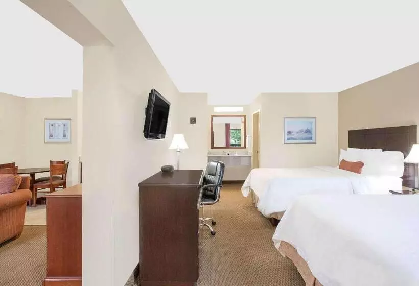 فندق Baymont By Wyndham Greenville