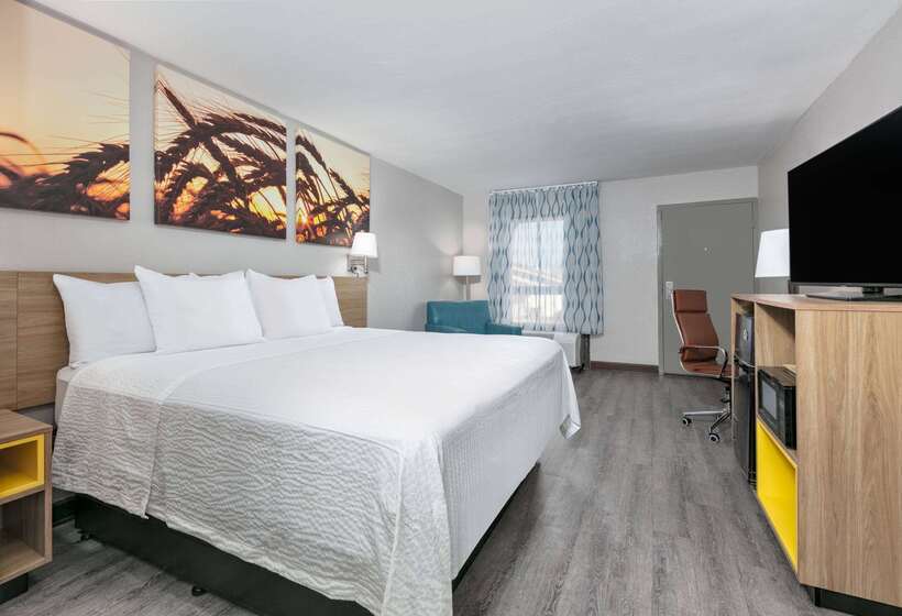 Отель Days Inn By Wyndham Greenville Ms