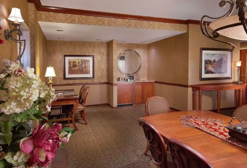 Szálloda Doubletree By Hilton Lisle Naperville