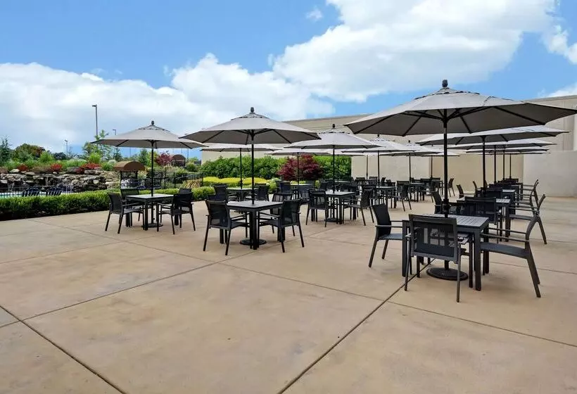 Doubletree By Hilton Hotel Pleasanton At The Club