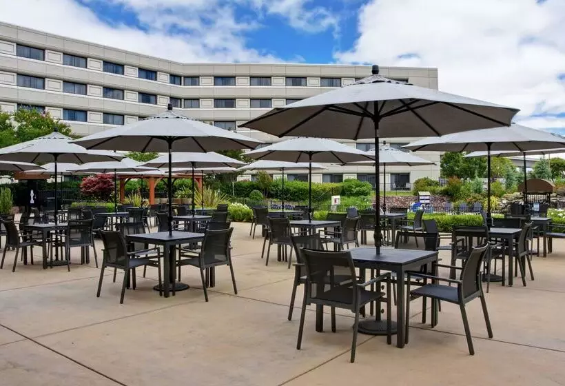 Doubletree By Hilton Hotel Pleasanton At The Club