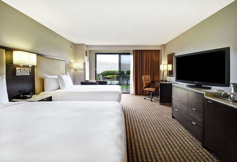 Doubletree By Hilton Hotel Pleasanton At The Club